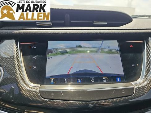 Used 2023 Cadillac XT6 Sport w/ Technology Package AWD/4WD image 14