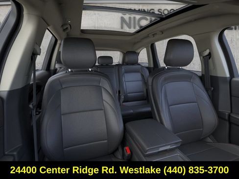 Used 2026 Lincoln Nautilus Premier w/ Equipment Group 102A AWD/4WD image 10