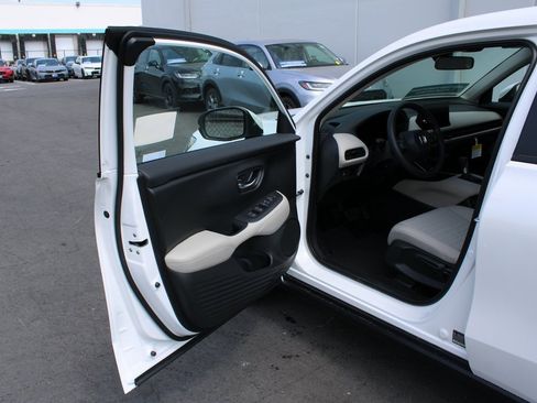 New 2026 Honda HR-V LX image 21