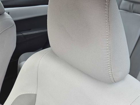 Used 2018 Toyota Corolla LE image 15