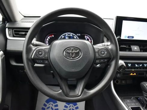 Used 2024 Toyota RAV4 XLE image 20