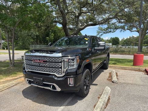 Used 2022 GMC Sierra 3500 Denali w/ Denali Black Diamond Edition AWD/4WD image 1