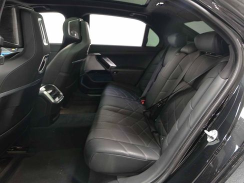 Certified 2023 BMW 760i xDrive w/ Luxury Rear Seating Package AWD/4WD image 11