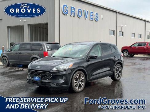 Certified 2022 Ford Escape SE w/ SE Sport Appearance Package FWD image 1