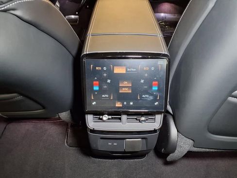 New 2026 Cadillac Vistiq Sport AWD/4WD image 11