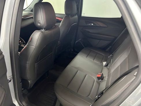 Used 2025 Chevrolet TrailBlazer RS w/ Convenience Package AWD/4WD image 15