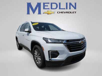 Used 2022 Chevrolet Traverse LT