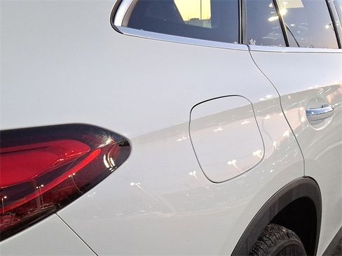 Used 2023 Mercedes-Benz GLC 300 4MATIC image 8