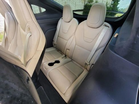 Used 2016 Tesla Model X P90D image 18