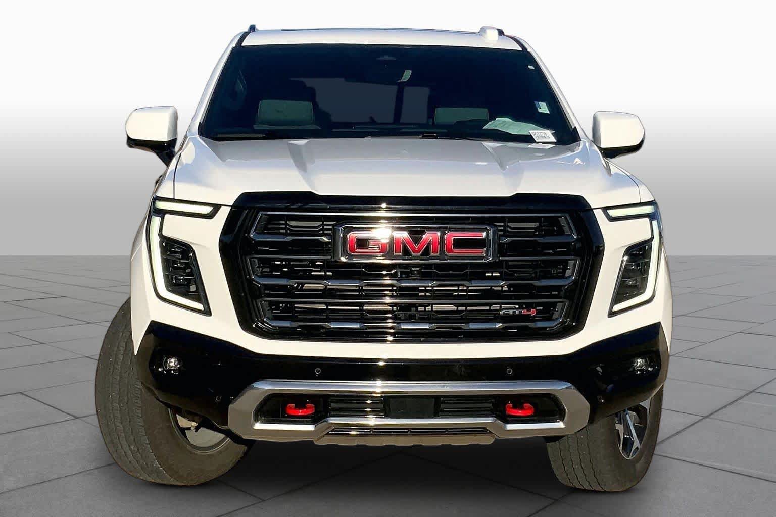 Used 2025 GMC Yukon AT4 w/ AT4 Premium Plus Package AWD/4WD image 4