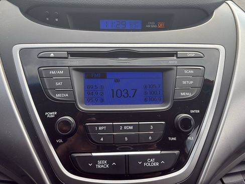 Used 2013 Hyundai Elantra GLS FWD image 16