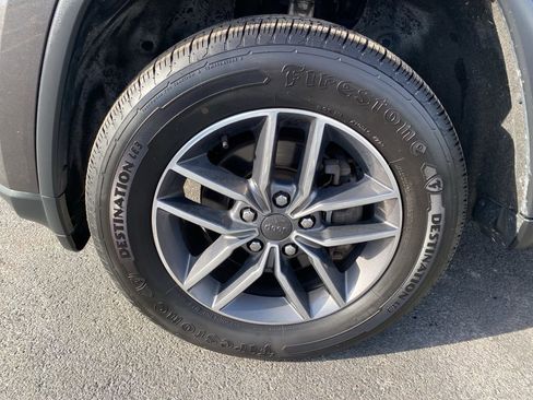 Used 2020 Jeep Grand Cherokee Limited w/ Premium Lighting Group image 9