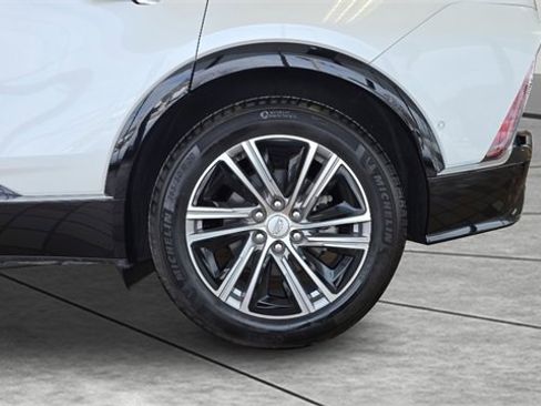 Used 2024 Cadillac Lyriq Luxury w/ LPO, Floor Liner Package image 29