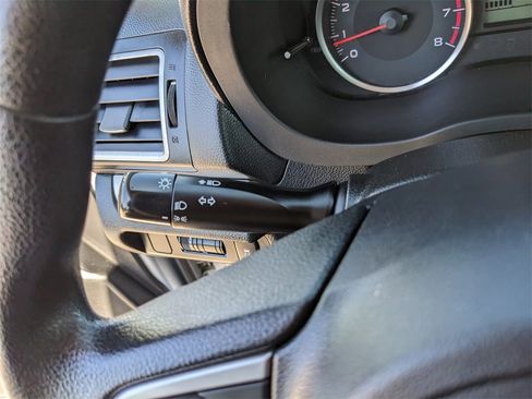 Used 2018 Subaru Forester 2.5i Premium w/ All-Weather Package image 33