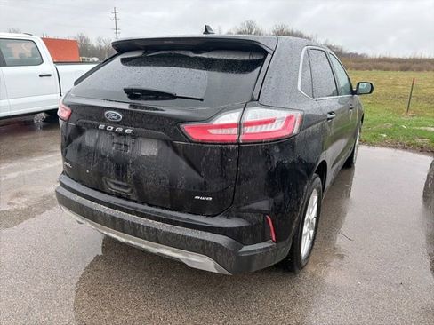 Used 2024 Ford Edge SEL image 10