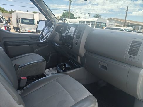 Used 2020 Nissan NV 2500 S RWD image 9