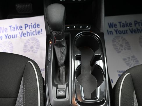 Used 2023 Chevrolet TrailBlazer LT FWD image 19