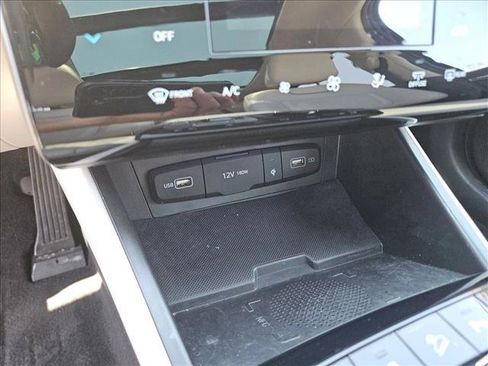 Used 2023 Hyundai Tucson Limited AWD/4WD image 19