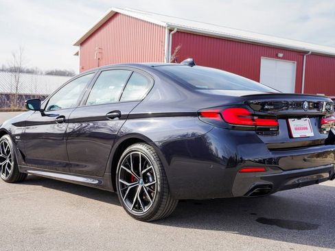 Used 2023 BMW 530e xDrive w/ Premium Package image 8