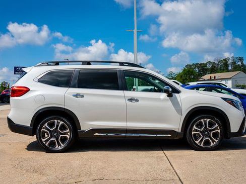 Used 2023 Subaru Ascent Touring AWD/4WD image 19