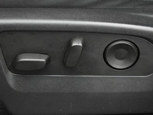 Used 2023 Chevrolet Silverado 1500 Custom Trail Boss image 13