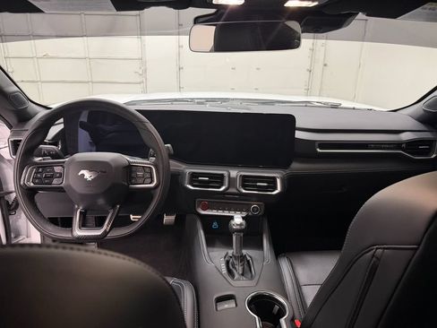 Used 2025 Ford Mustang GT Premium RWD image 26