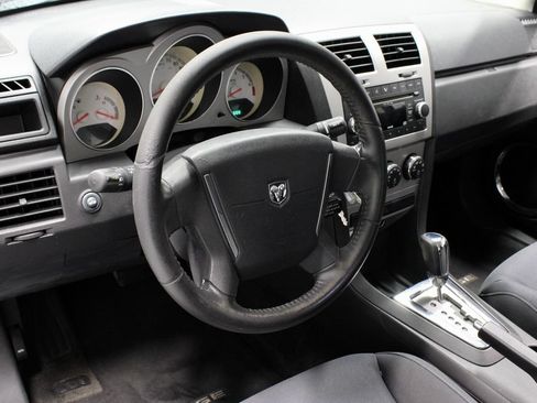 Used 2009 Dodge Avenger R/T FWD image 23