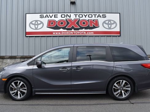Used 2022 Honda Odyssey Touring image 4