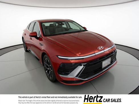 Used 2025 Hyundai Sonata SEL FWD image 1