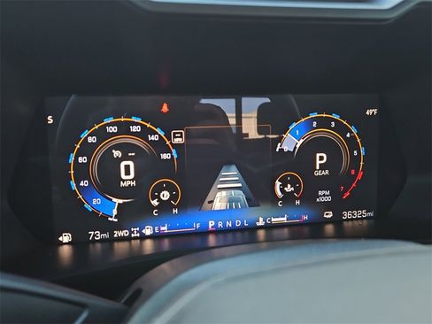 Used 2024 Chevrolet Colorado Trail Boss w/ Technology Package image 17