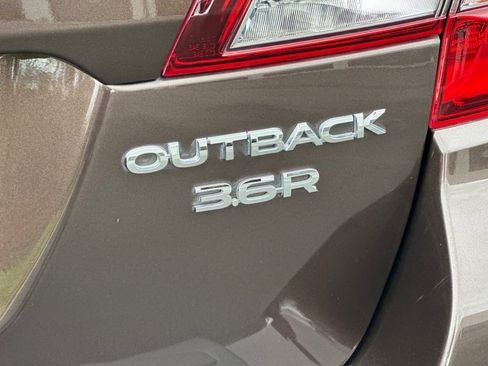 Used 2019 Subaru Outback 3.6R Touring w/ Popular Package #3A image 40