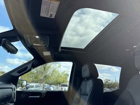 Used 2021 Chevrolet Silverado 1500 High Country w/ Technology Package image 35