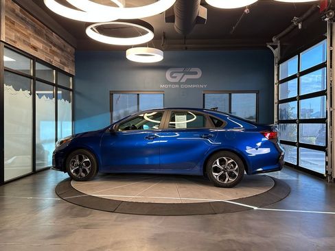 Used 2020 Kia Forte LXS FWD image 6
