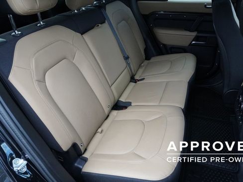 Used 2025 Land Rover Defender 110 V8 AWD/4WD image 27