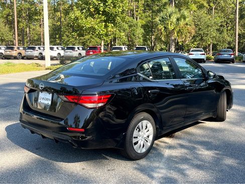 New 2025 Nissan Sentra S image 7