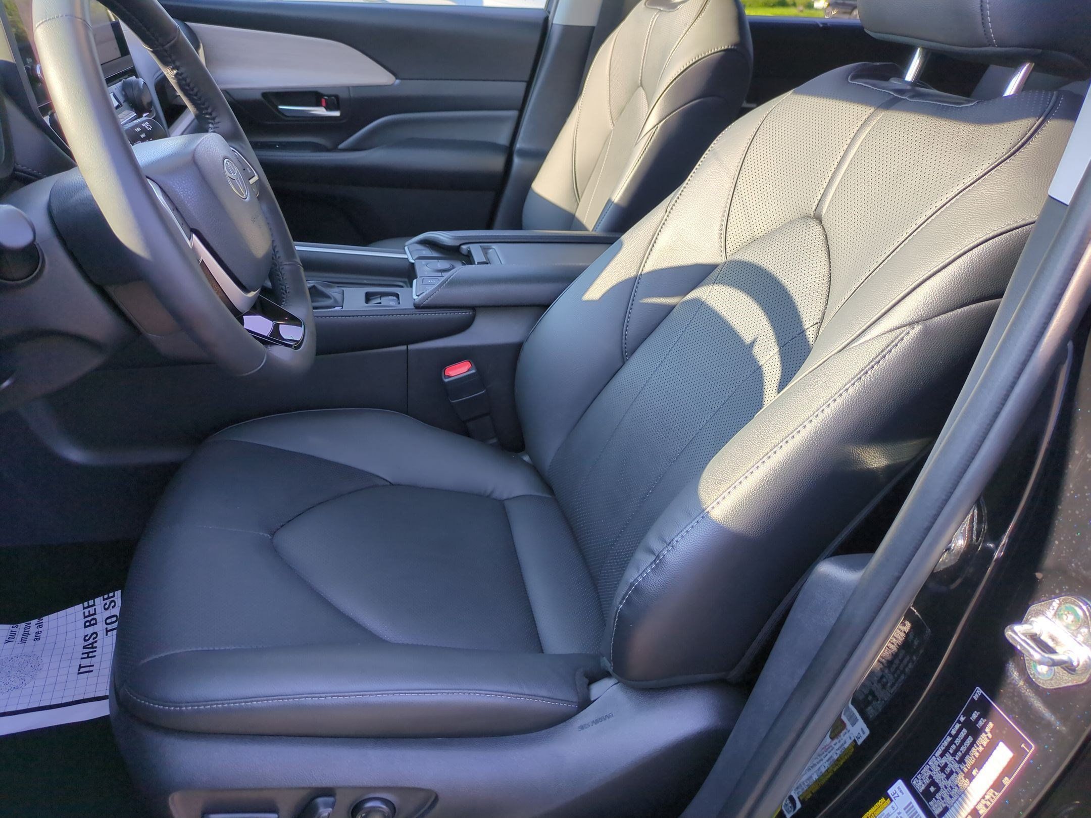 Used 2025 Toyota Grand Highlander FWD image 11