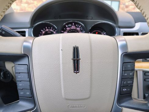 Used 2012 Lincoln MKZ AWD image 18