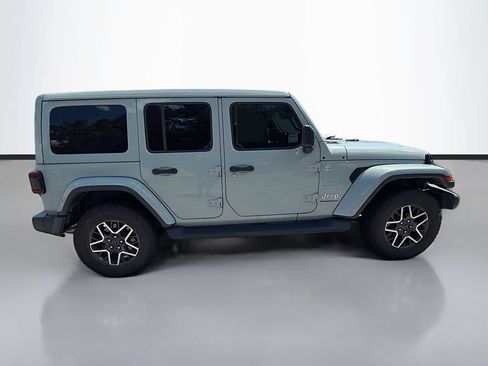 Used 2024 Jeep Wrangler Unlimited Sahara w/ Technology Group AWD/4WD image 11