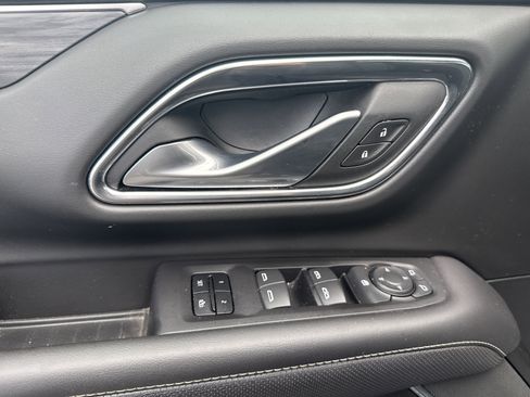 Used 2024 GMC Yukon SLT image 17