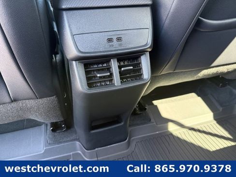 New 2026 Chevrolet Equinox LT w/ Convenience Package II FWD image 16