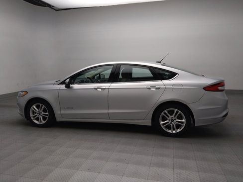 Used 2018 Ford Fusion S image 3
