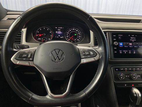 Used 2020 Volkswagen Atlas Cross Sport SE image 17