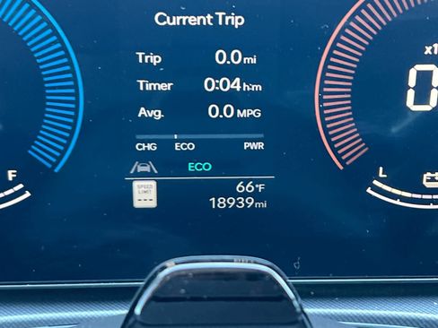 Used 2024 Hyundai Santa Fe SEL image 26