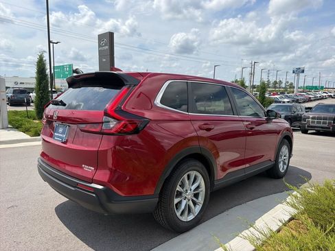 Used 2025 Honda CR-V EX image 4