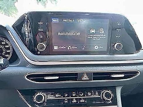 Used 2023 Hyundai Sonata SE FWD image 13