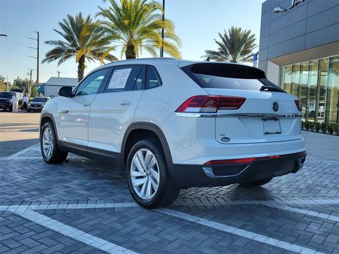 Used 2022 Volkswagen Atlas Cross Sport SE image 3