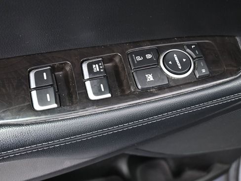 Used 2017 Kia Sorento AWD image 23