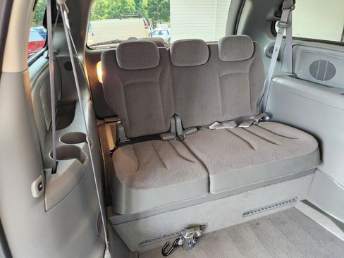 Used 2007 Dodge Grand Caravan SE w/ Popular Equipment Group I FWD image 8