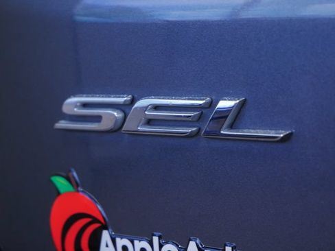 Certified 2024 Ford Edge SEL w/ Convenience Package AWD/4WD image 13
