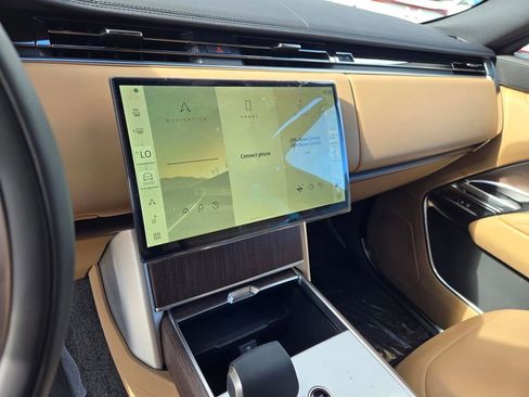 New 2026 Land Rover Range Rover SE AWD/4WD image 14